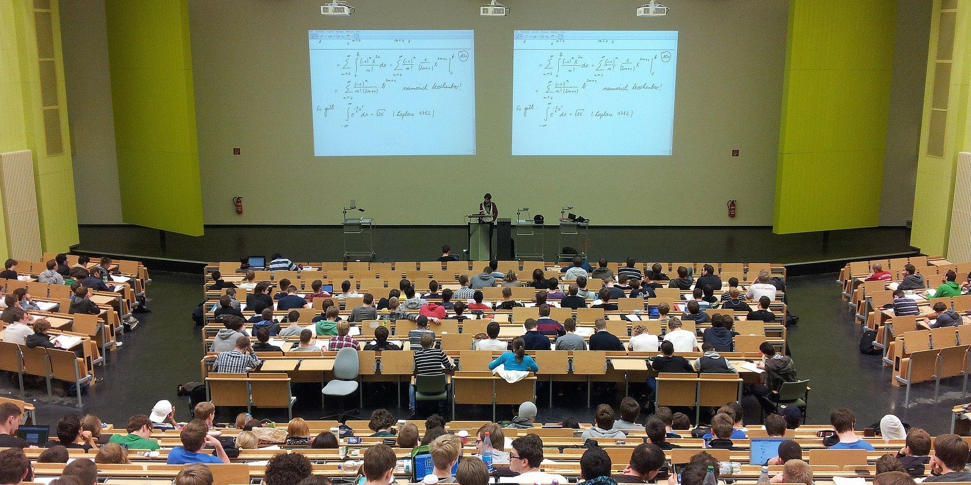 university-105709_1920